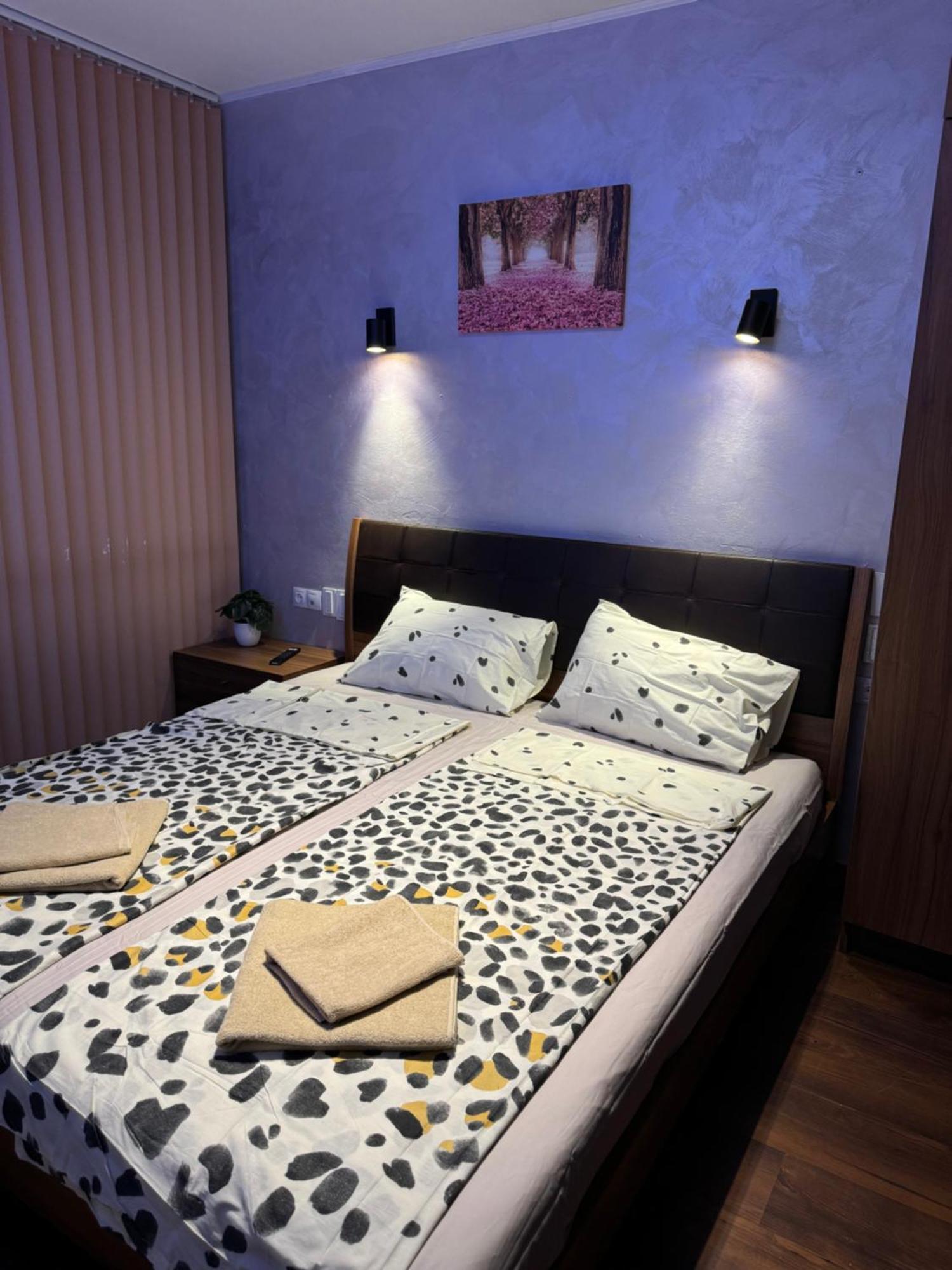 2-Bedroom, 2-Bathroom With Fireplace And Garden At Winslow Infinity 班斯科 外观 照片