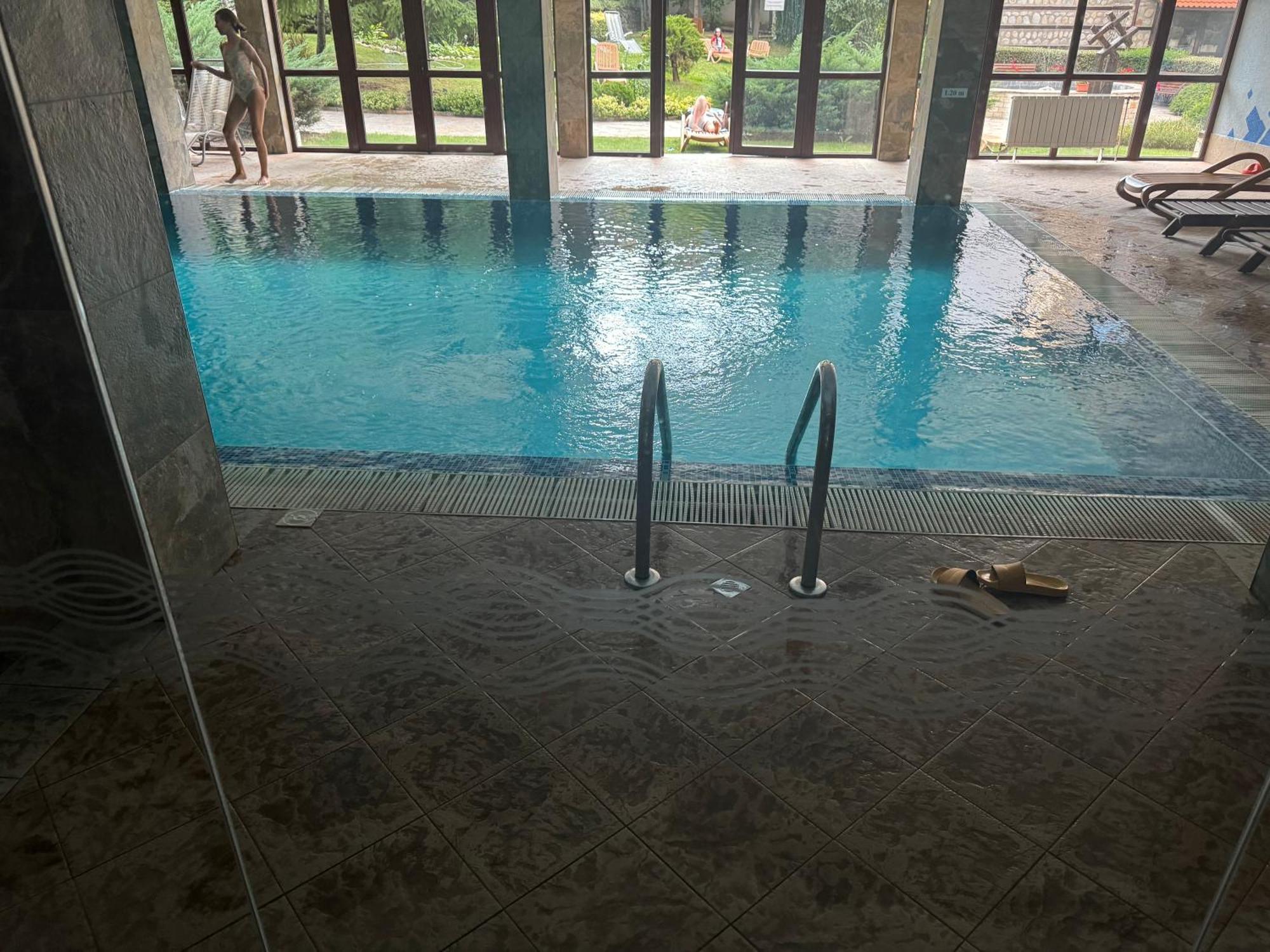 2-Bedroom, 2-Bathroom With Fireplace And Garden At Winslow Infinity 班斯科 外观 照片