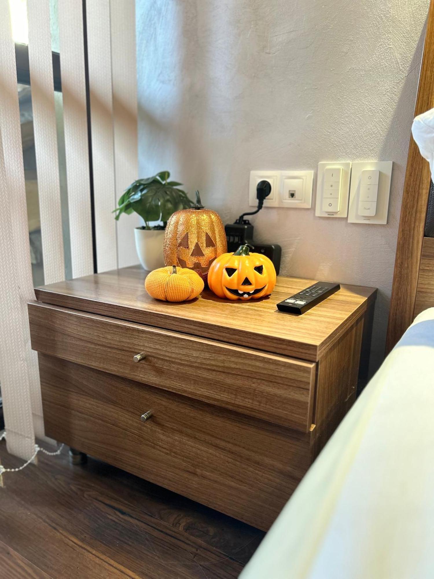 2-Bedroom, 2-Bathroom With Fireplace And Garden At Winslow Infinity 班斯科 外观 照片